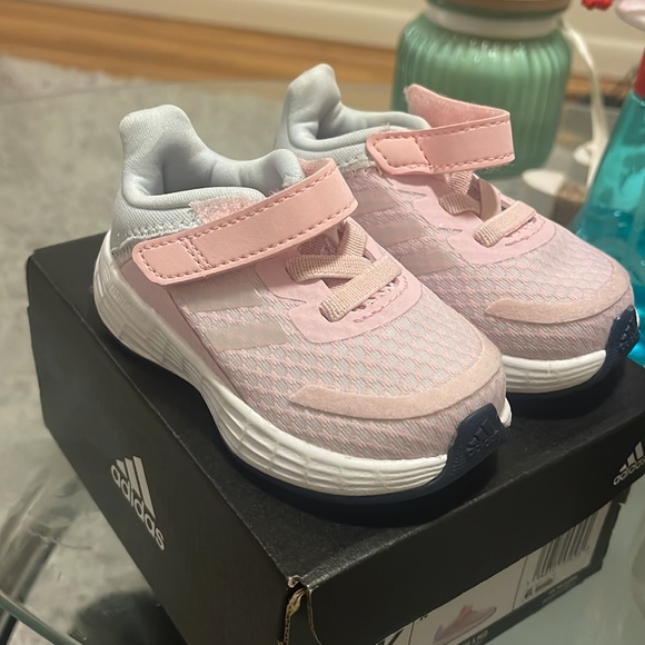 Adidas Duramo - Picture 2 of 4